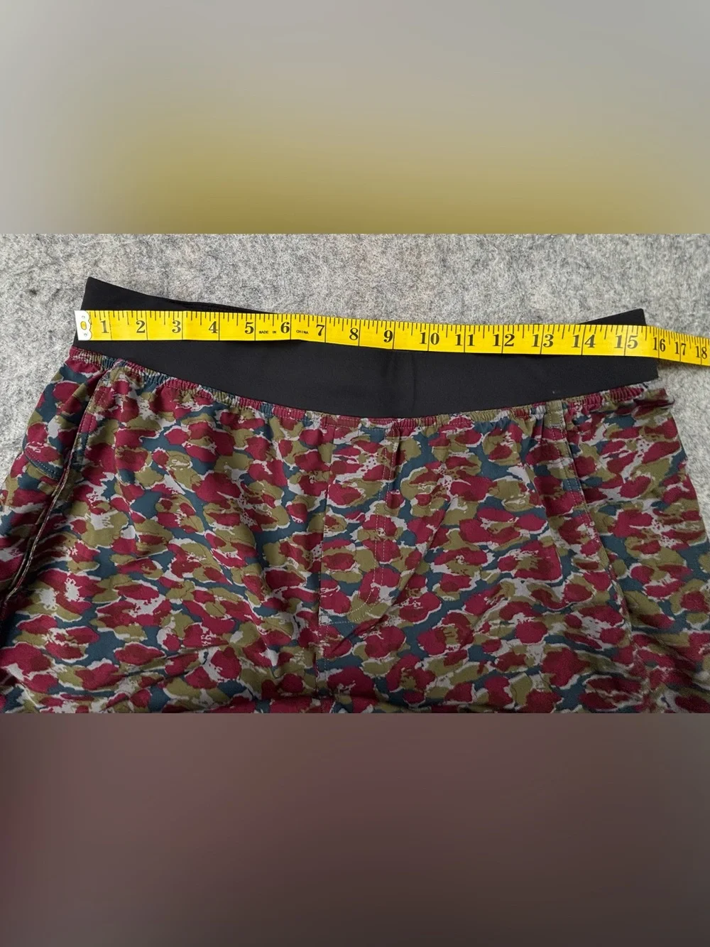 lululemon athletica excellent no